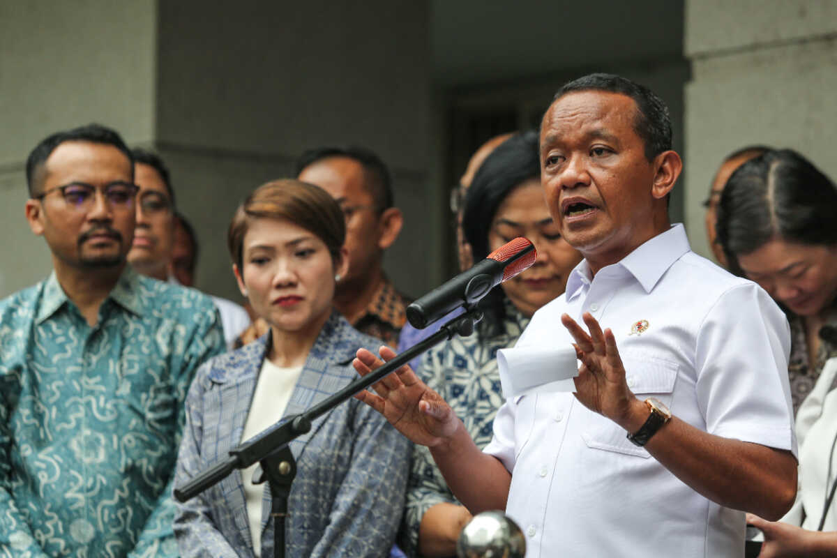 Bahlil: Fuel stock is secure, but storage capacity limited