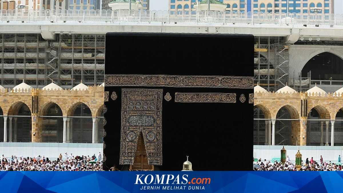 The Cost of Making the Kiswah, the Kaaba's Gold-Embroidered Covering