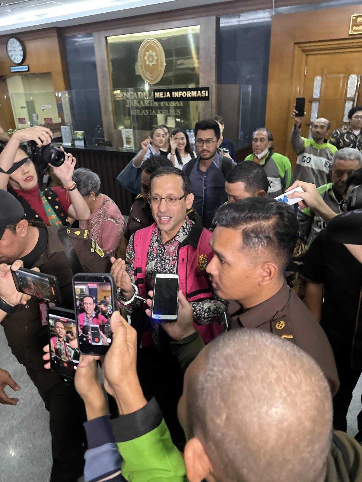 Witness Says Chromebooks Are Not Overpriced; Millions Remain Active