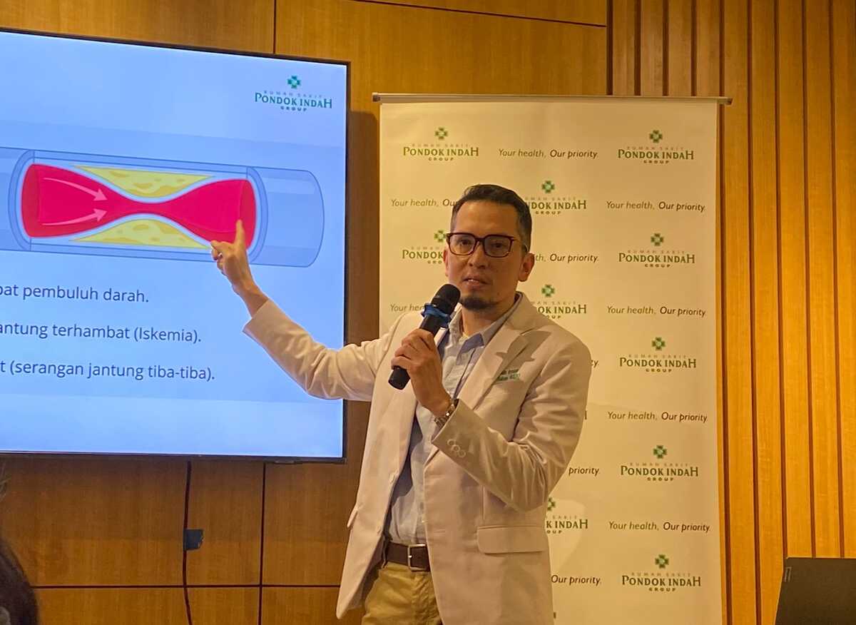 Coronary blockage is the world’s leading killer: recognise the symptoms, treatment and prevention.