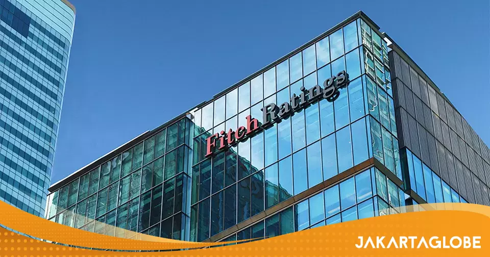 Fitch Sees Fiscal Pressure, Low Revenue as It Cuts Indonesia Outlook