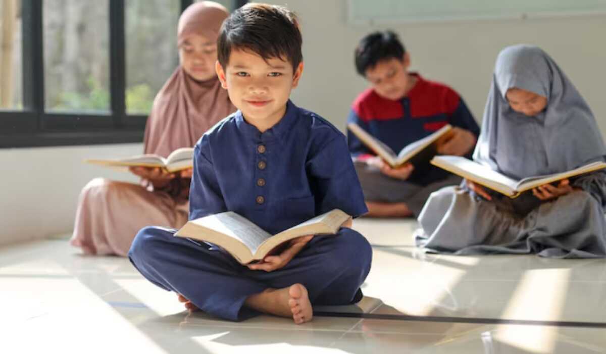 Surah Ash-Shura: Meaning, Asbāb al-Nuzul, Contents, and the Virtues of Reading It
