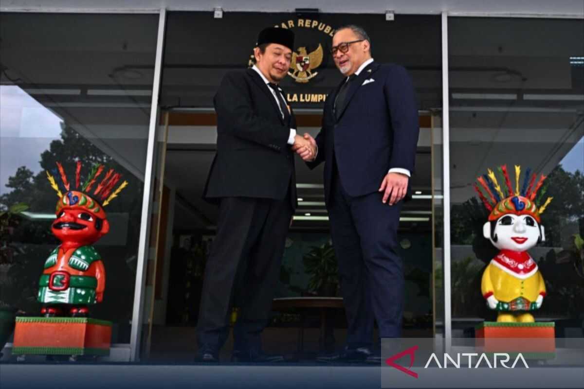 Malaysia honours Try Sutrisno's contributions to strengthen bilateral ties