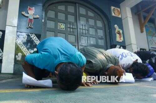 When Prostration Grows on a Land Once 'Cursed'