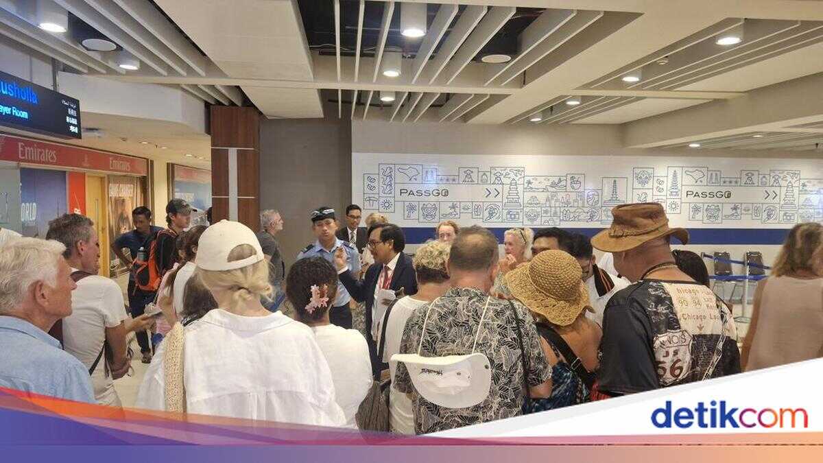 More than 5,000 Passengers at Ngurah Rai Airport Affected by Middle East-Bound Flights