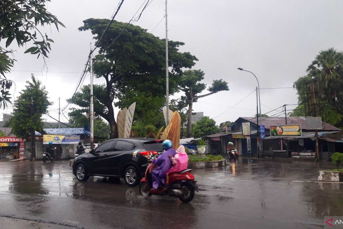 BMKG: Be wary of strong winds in NTT on 5-6 March as tropical cyclones approach