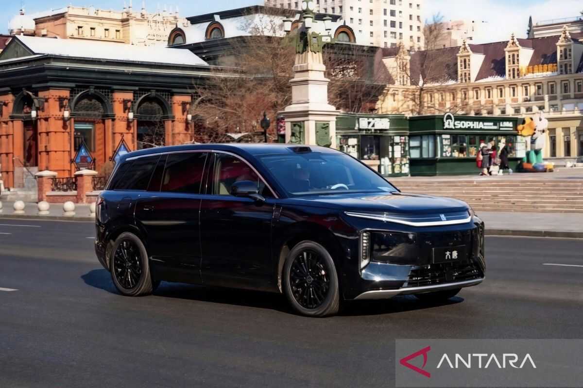 BYD unveils flagship electric SUV Great Tang