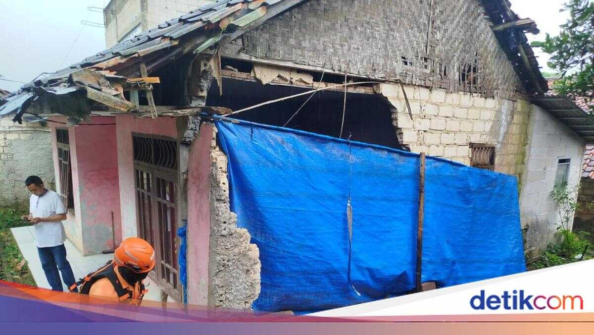 Bogor Resident's House Wall Collapses After Retaining-Wall Landslide