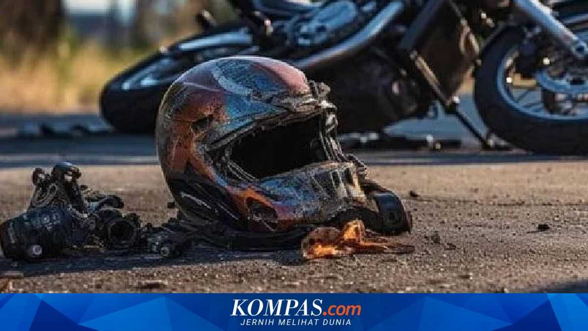 Motorcyclist dies after being run over by Transjakarta bus following collision with busway separator on Gunung Sahari