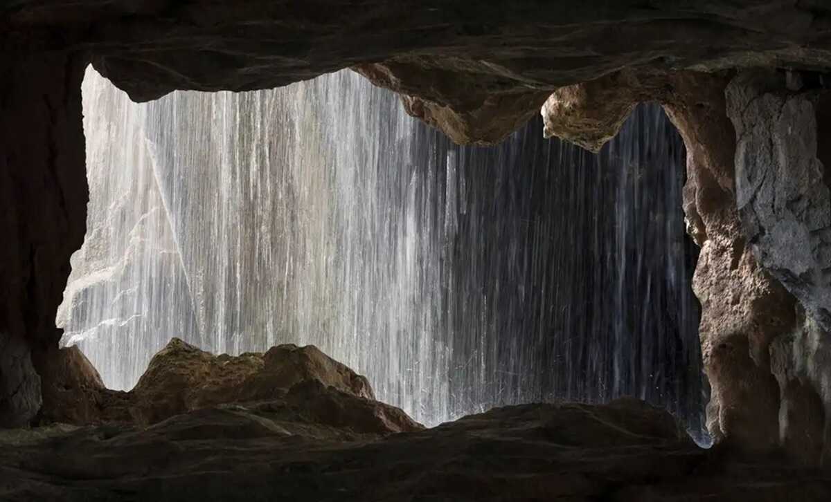 Oldest Water on Earth, 2.6 Billion Years Old Found; Geologist Confirms It Is Not Fit for Drinking