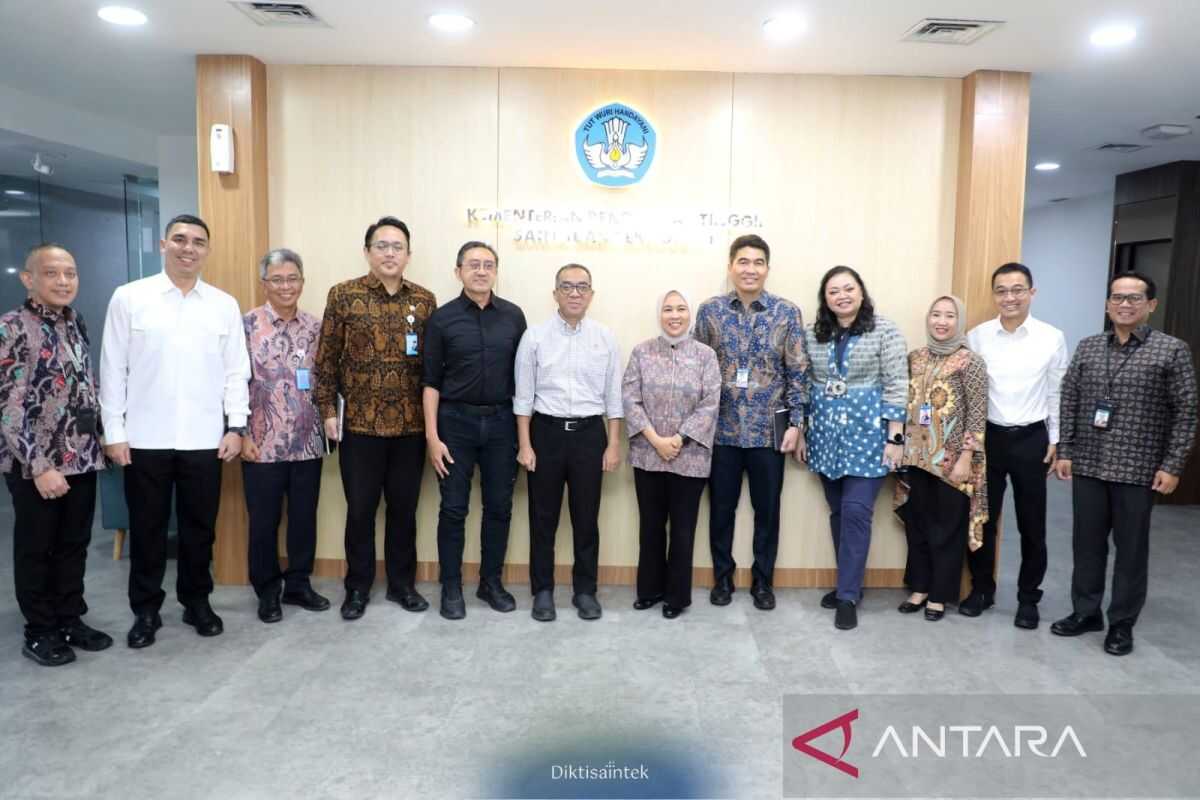 Kemdiktisaintek to bolster the role of university research in industrial transformation