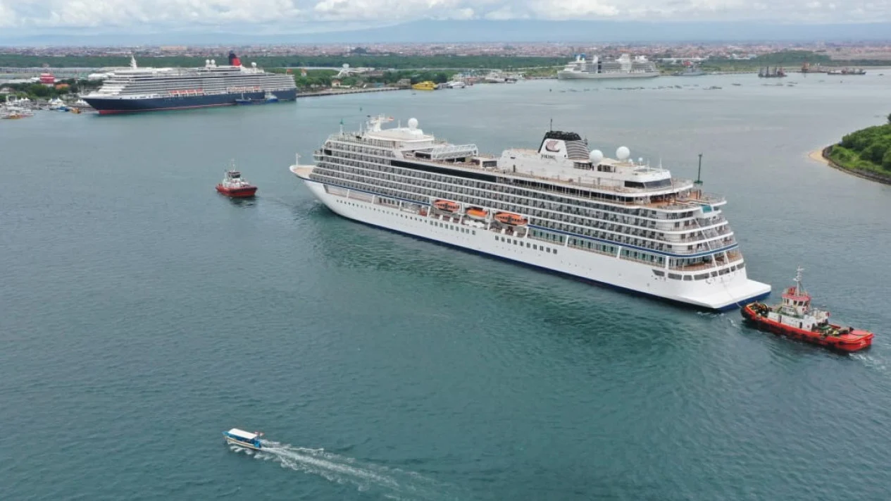 Pelindo records 215 cruise-ship calls in 2025