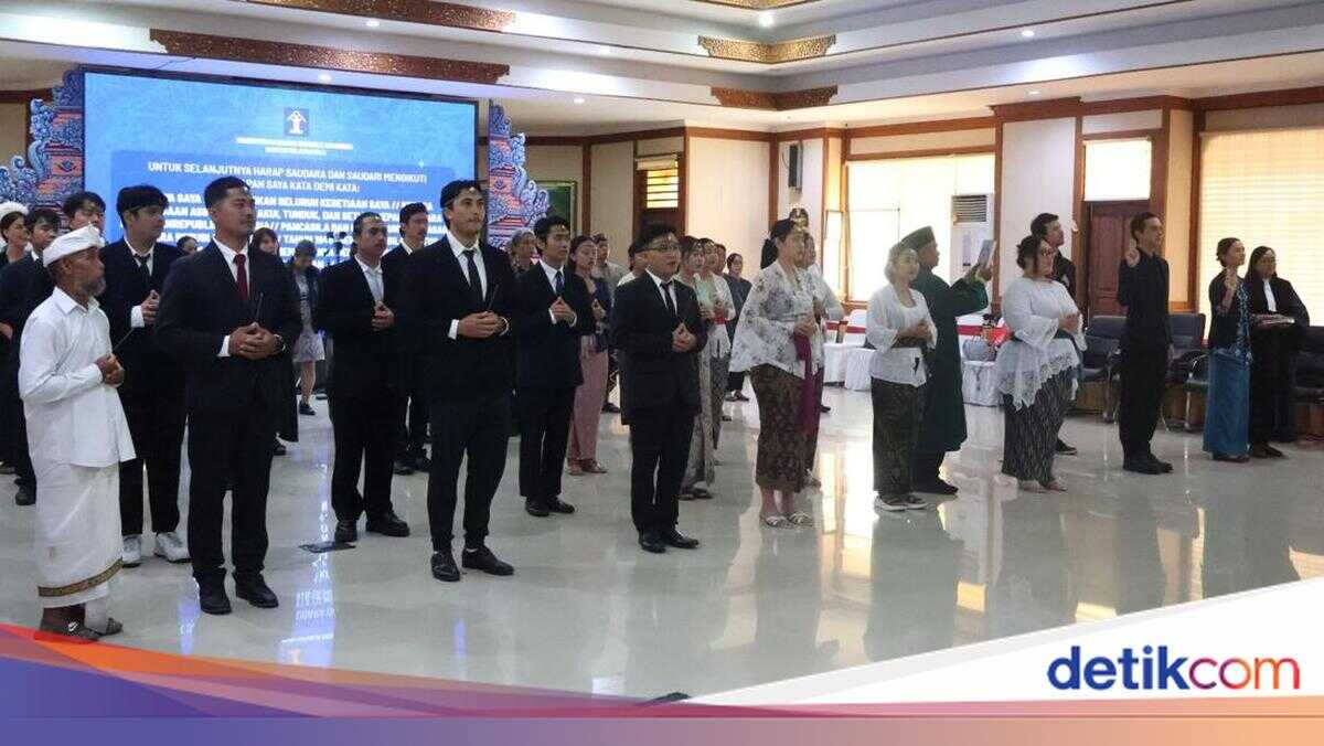 21 Minors with Dual Citizenship Officially Become Indonesian Citizens in Bali