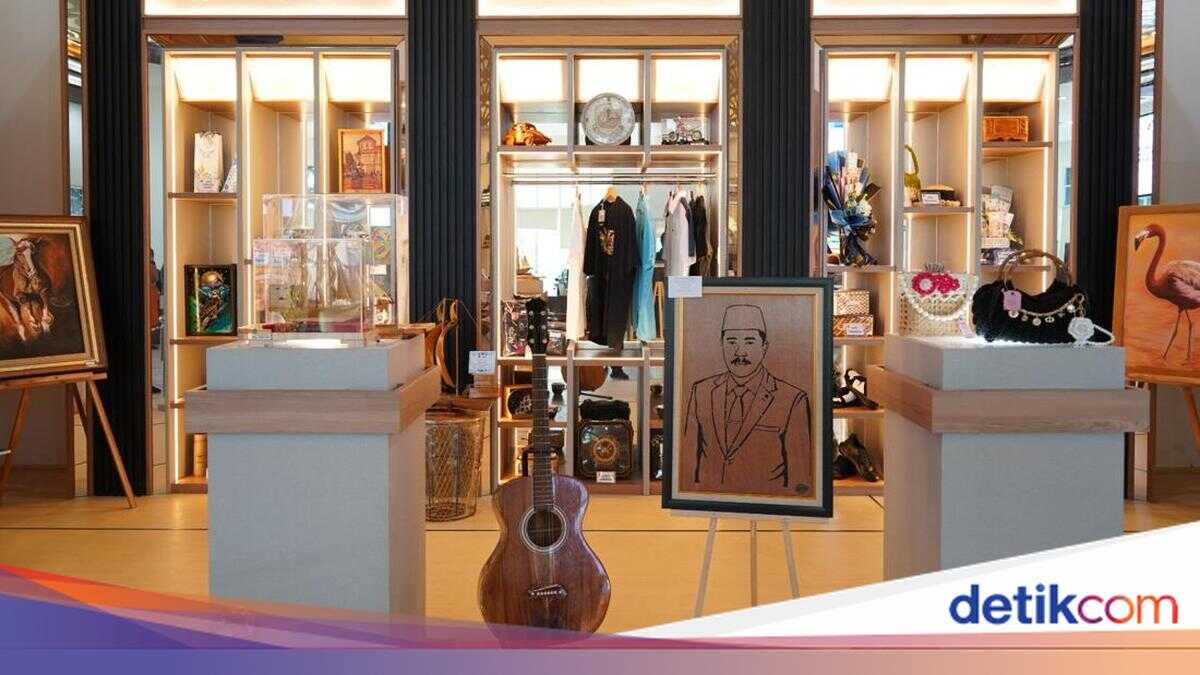 Immigration Office Transforms Waiting Room Into Gallery, Showcasing Inmate-Crafted Products