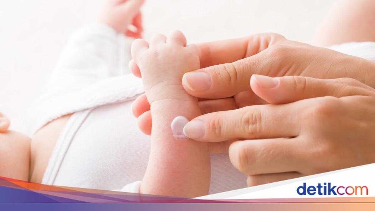 South Jakarta Social Service Hands Over Baby Found in a Food Cart in Pasar Minggu to an Orphanage