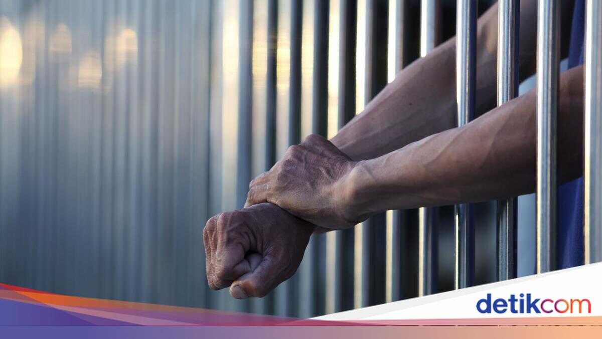 Scout leader arrested for raping a 16-year-old SMK student in Bekasi three times