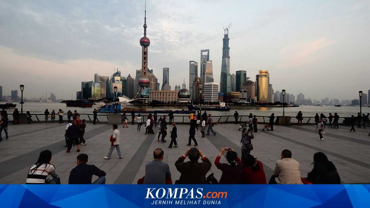 China Aims to Peak Emissions Before 2030, Carbon Intensity Cut by 17%