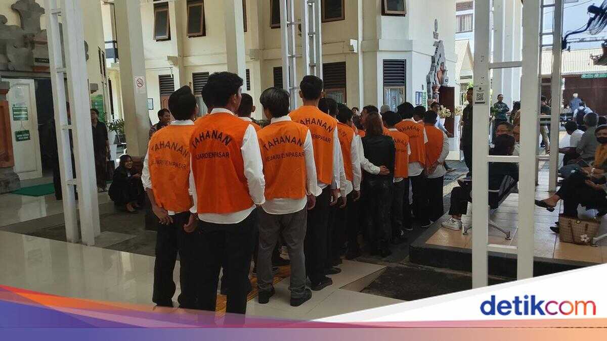 37 Love-Scam Defendants Jailed for One Year, Mother Who Gave Birth in Custody Receives 10 Months