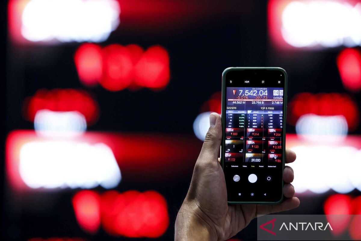 IHSG rises as bargain-hunting returns after index hits a low