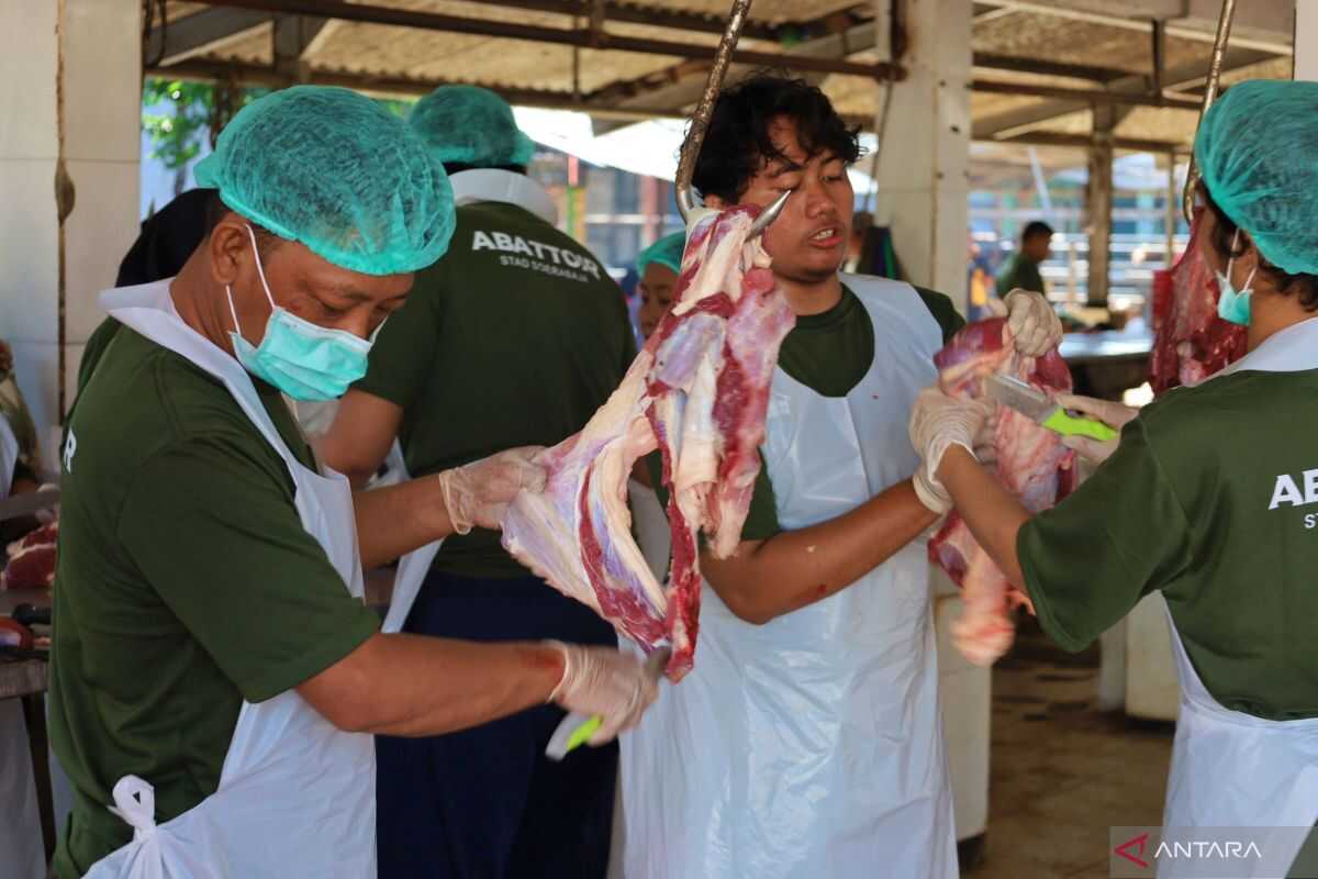 RPH Surabaya offers discounted beef ribs at Ramadan Market