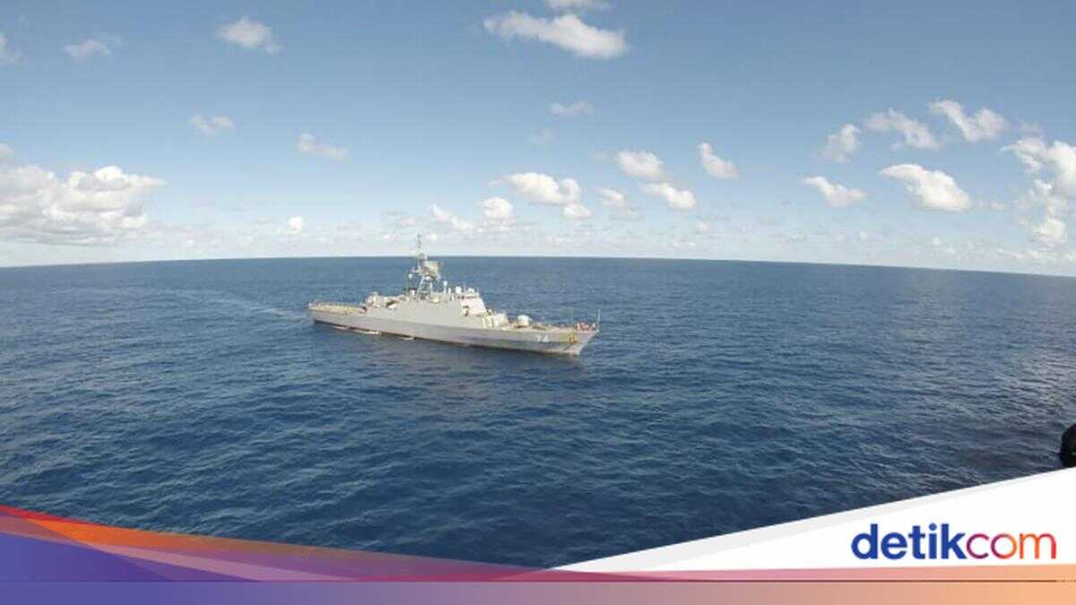 IRIS Dena Sunk by US, Another Iranian Warship Rushes to Sri Lanka