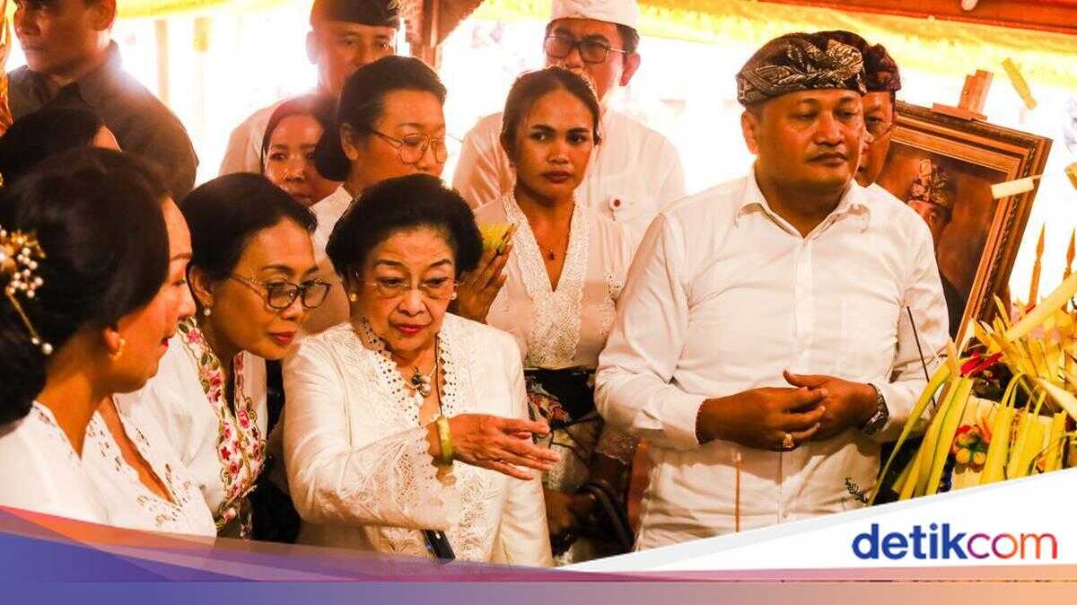Megawati remembers Agung Bharata's contributions to PDIP