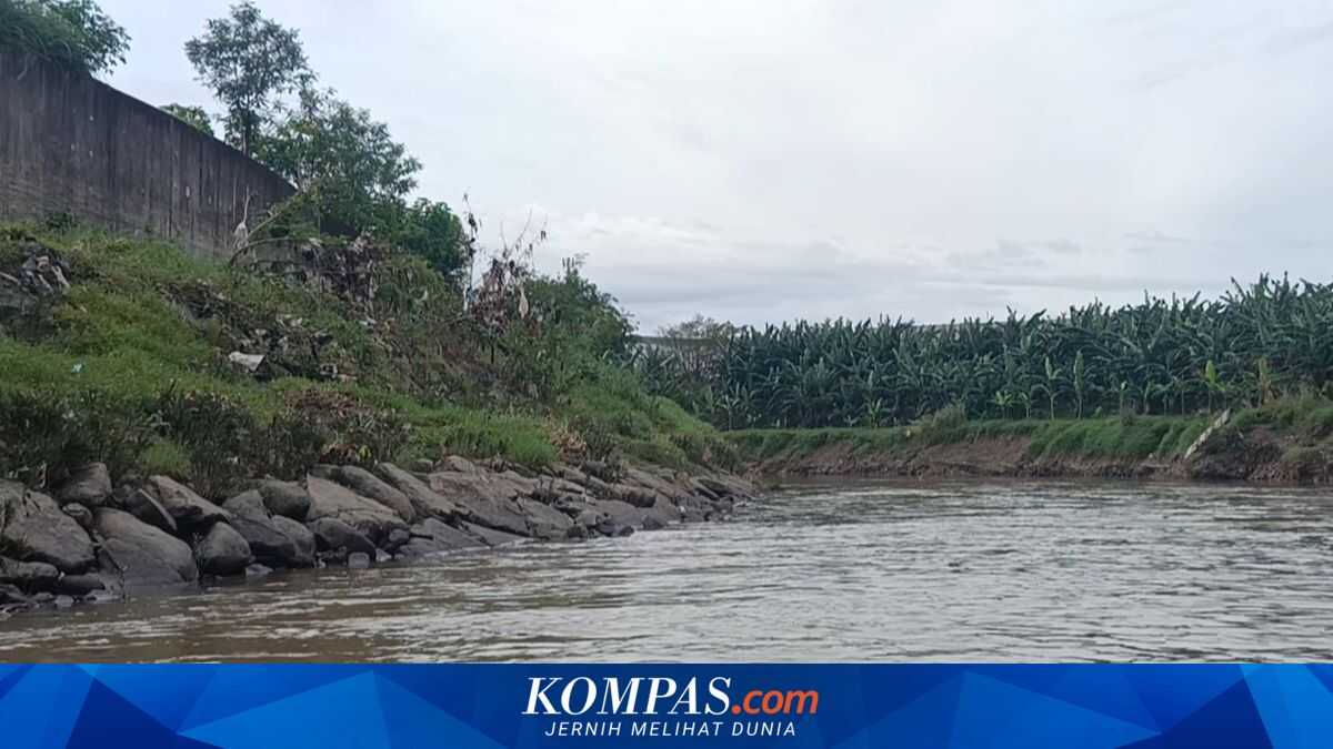Gaps in Bekasi River Embankments Revealed, Blamed for Floods