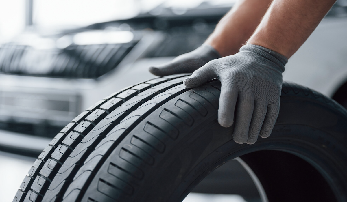 Common Misconceptions: This Is Why Car Tyres Can Burst on Toll Roads During Mudik