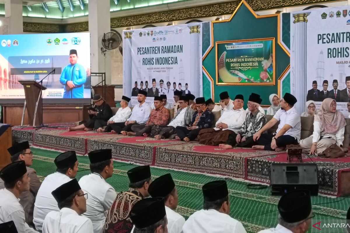 Ministry of Religious Affairs Holds Rohis Ramadan Pesantren Indonesia in Semarang