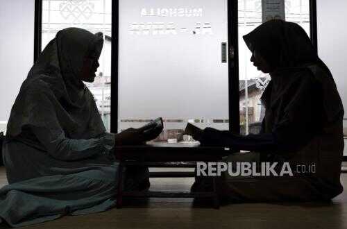 When Revelation Speaks Through Screen and Page