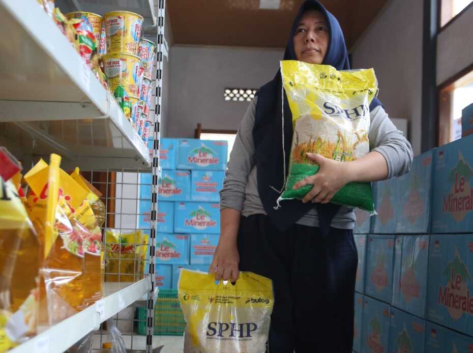 Prices of medium- and premium-grade rice rise in Sukabumi City