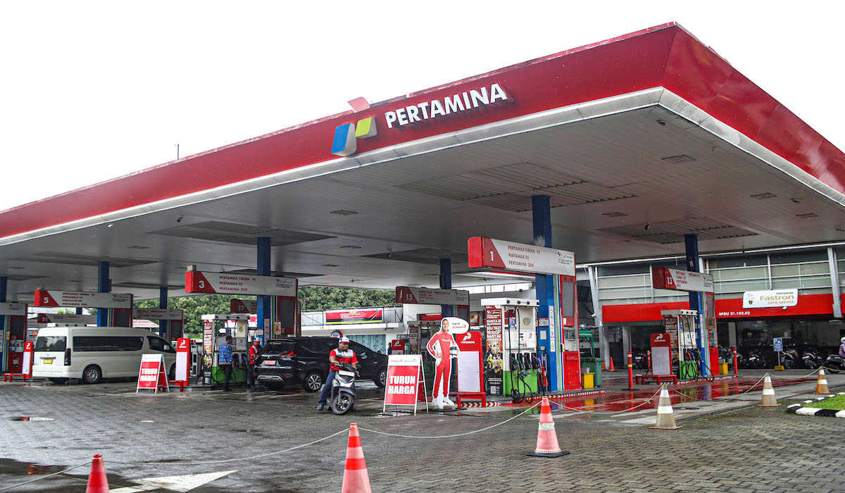 Coordinating Minister for Economic Affairs Airlangga Hartarto Says Subsidised Fuel Prices Will Not Rise in March 2026