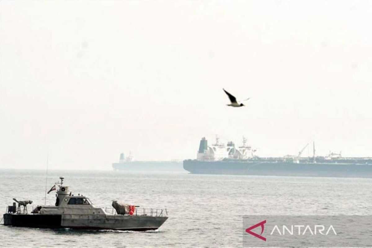 Iranian Ambassador: Concerns about Strait of Hormuz closure — ask the United States