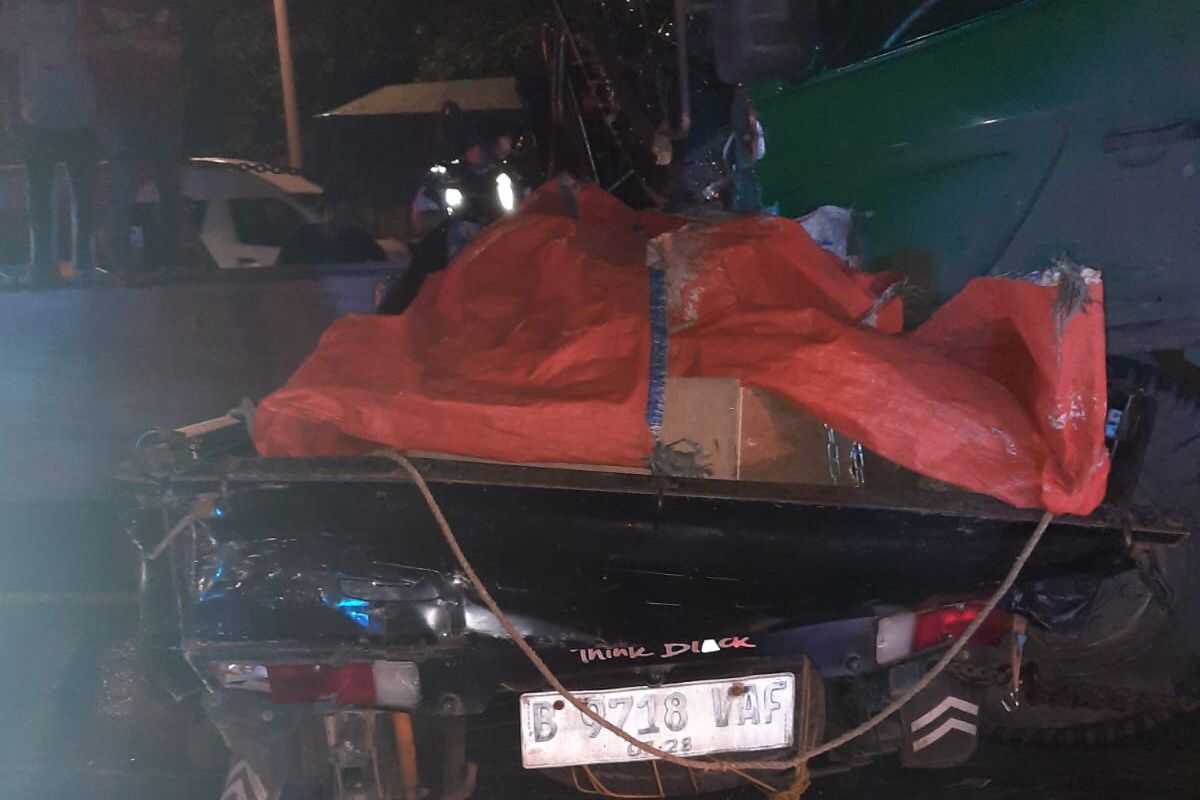 Chronology of a multi-vehicle crash on Cipularang that killed two people