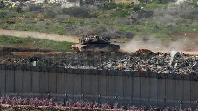 Widening War: Israeli Tanks Move Close to the Border of This Arab State