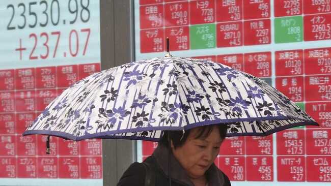 Oil Rises and Wall Street Falls! Asian Stock Markets Dragged Down