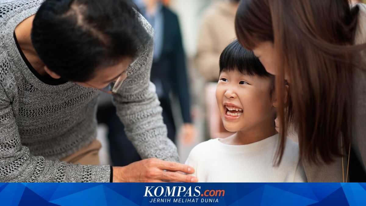 Psychiatrist: The Home Is Where Children Learn About Healthy Relationships