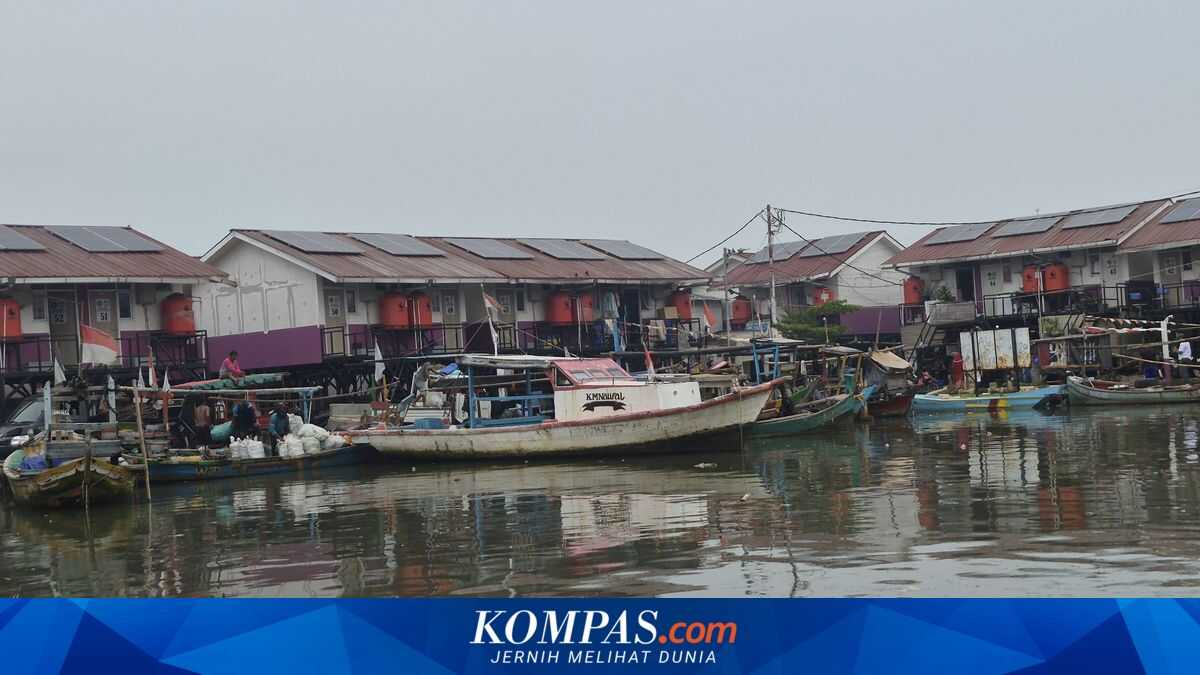 Two Years Living in a Stilt House, Muara Angke Residents Fear It Will Collapse Suddenly