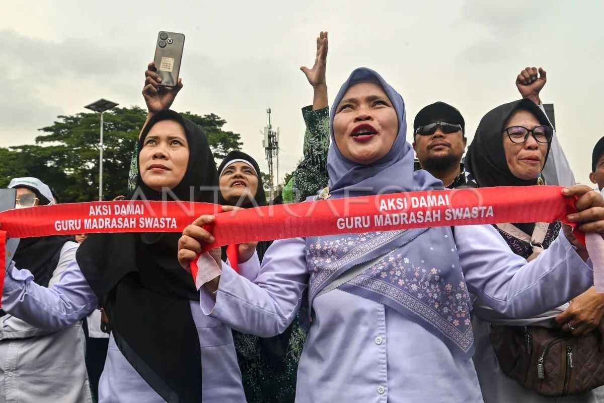 Embracing the Fate of Madrasah Teachers