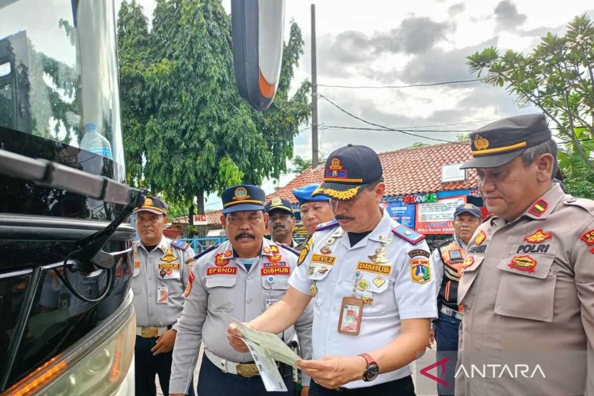 Kampung Rambutan Terminal prepares rest space for drivers during Lebaran