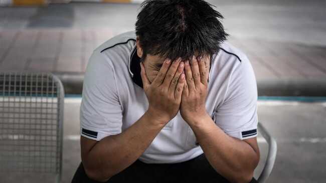 Psychiatrist Warns of the Impact of Chronic Anxiety from Watching War News