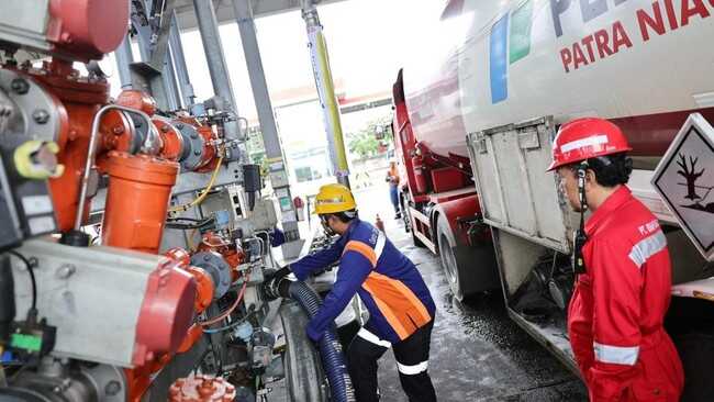 Vulnerable: Indonesia Has No Energy Buffer Reserves At All