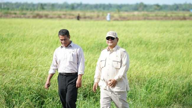 Amran Hails Prabowo as Arab Conflict Erupts, 20% Fertilizer Discount to Continue