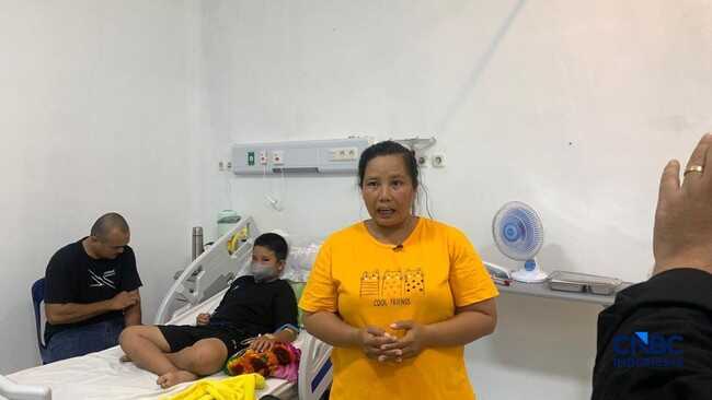 Patients in North Nias Willing to Travel Dozens of Kilometres to See a Specialist Doctor