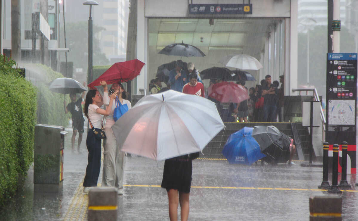 Three Tropical Cyclone Seeds Active, BMKG Warns of Potential Extreme Weather Over the Coming Week