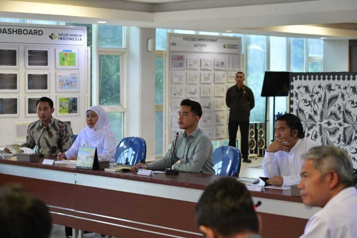 Gibran chairs Tuban flood coordination meeting, emphasises accelerated recovery