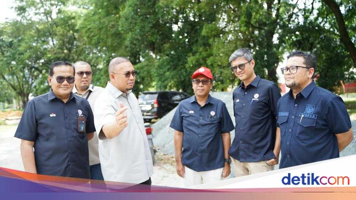 Andre Rosiade Checks Improvements to PT Semen Padang Facilities, Target Completion Within One Month