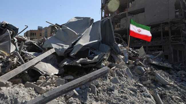 War Heats Up, 32 Indonesian Nationals in Iran Begin Evacuation Today