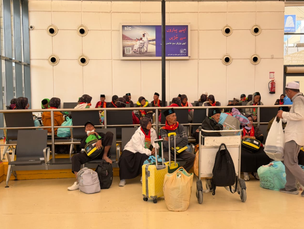 Overseeing the Return of Umrah Pilgrims, Government Deploys Intensified Support at King Abdulaziz International Airport, Jeddah