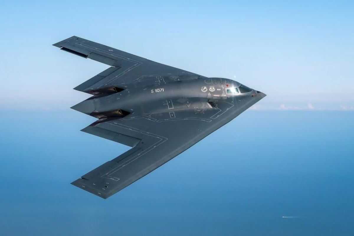 US: Stealth B-2 bomber strikes Iranian missile launchers with 1-ton bombs